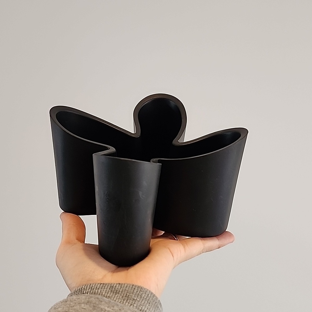 Contemporary Design - Vintage J-ME Cozy Star Shaped Rubber Planter Pot - Vintage